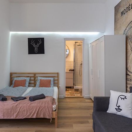 Acacia Apartments Boedapest Buitenkant foto