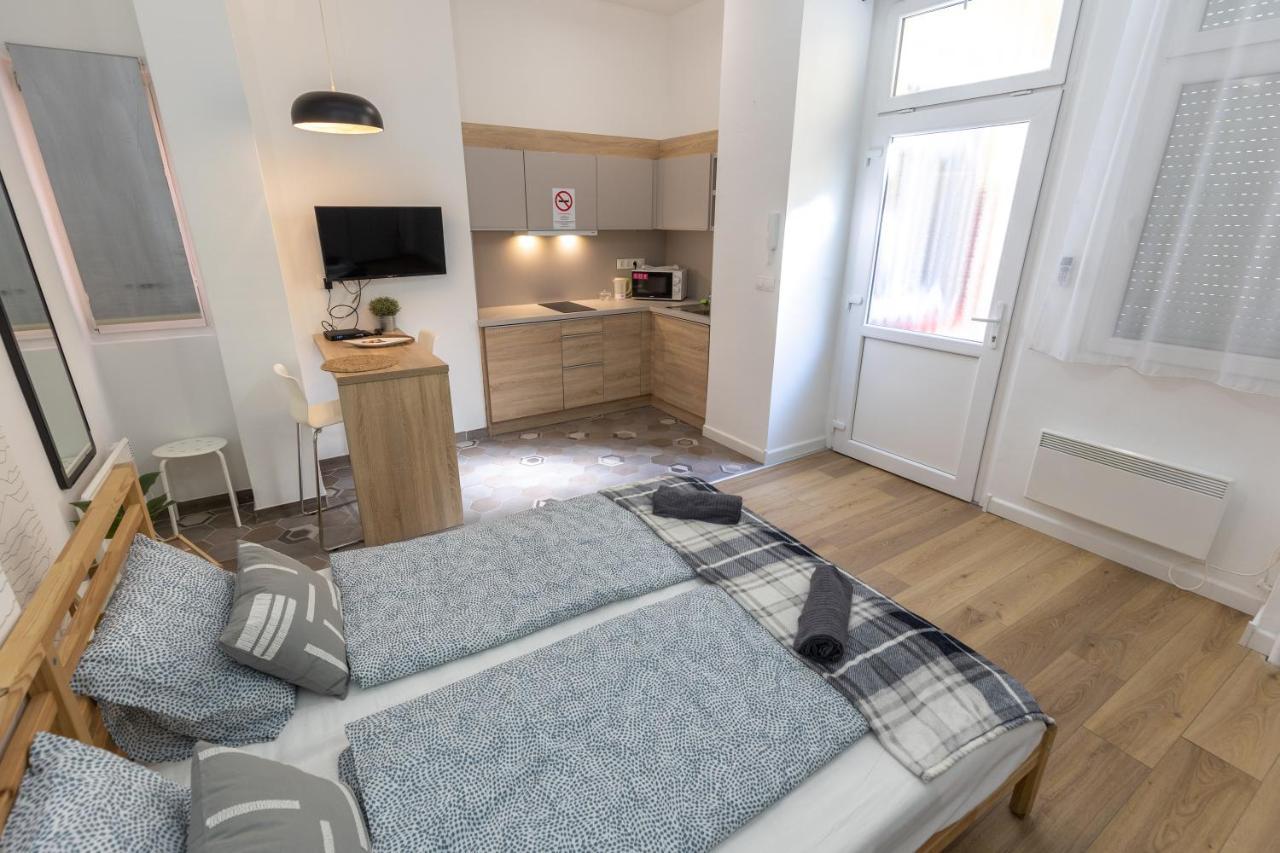 Acacia Apartments Boedapest Buitenkant foto